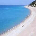 Serene Retreat In Kolivata Village