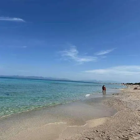 2-bed In Kolivata - Sleeps 4 - Wifi - Parking Holiday home Kollivata